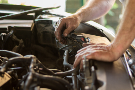 A broken performance measurement process represented by a broken engine. Credit: https://www.istockphoto.com/portfolio/dvulikaia